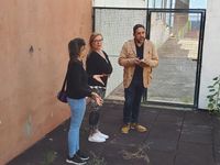 Rubens Ascanio con la comunidad educativa en el CEIP Las Chumberas